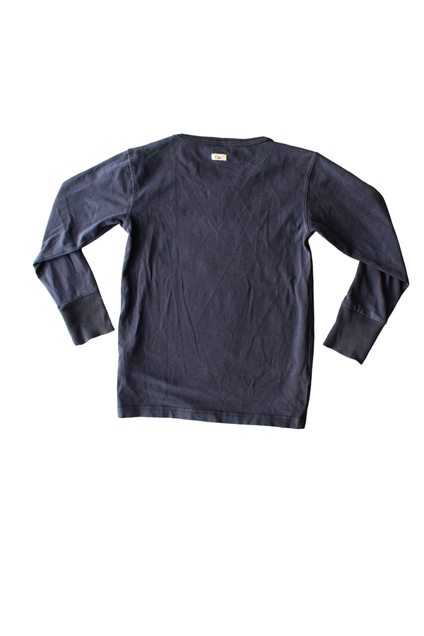 tummansininen-silmäniskuprintti-pitkähihainen-collegepaita-blaa