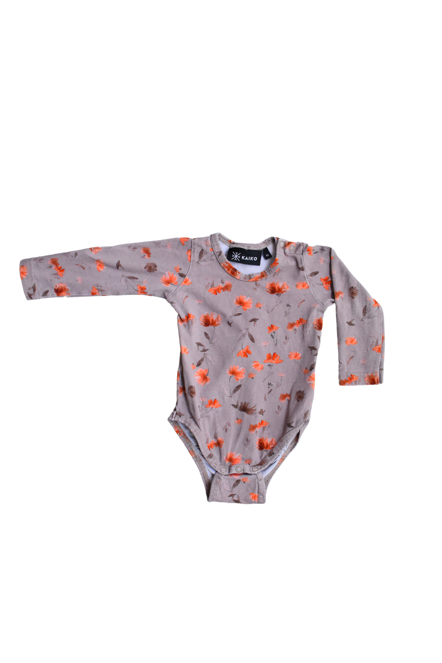 vauvan-kukkakuvioita-body-kaiko